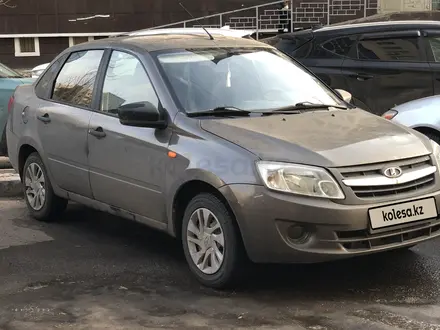 ВАЗ (Lada) Granta 2190 2018 года за 3 500 000 тг. в Астана