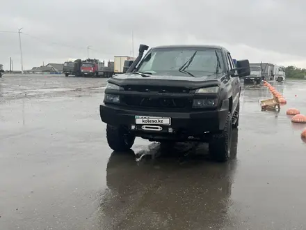 Chevrolet Avalanche 2002 года за 7 500 000 тг. в Астана – фото 2