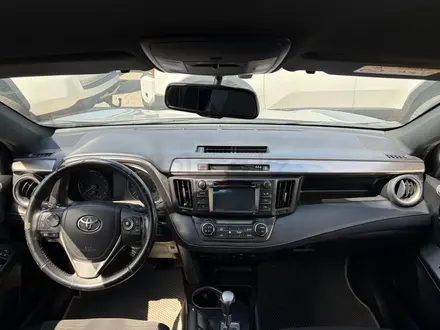 Toyota RAV4 Prestige 2015 года за 8 800 000 тг. в Алматы – фото 3