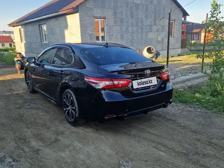 Toyota Camry 2019 года за 12 200 000 тг. в Усть-Каменогорск