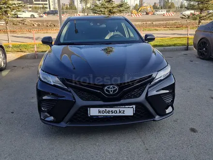 Toyota Camry 2019 года за 12 200 000 тг. в Усть-Каменогорск – фото 8