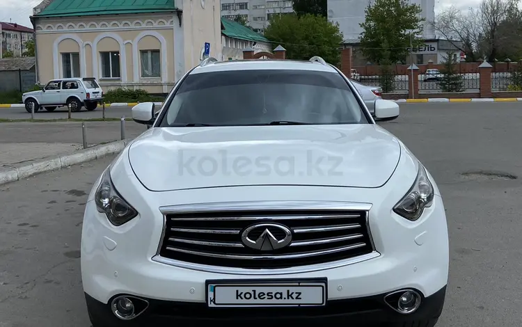 Infiniti FX37 2010 года за 9 700 000 тг. в Петропавловск