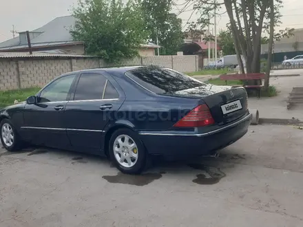 Mercedes-Benz S 320 1999 года за 3 950 000 тг. в Шымкент