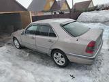 Mercedes-Benz C 180 1994 года за 800 000 тг. в Усть-Каменогорск – фото 3
