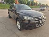 Volkswagen Touareg 2011 года за 11 500 000 тг. в Алматы