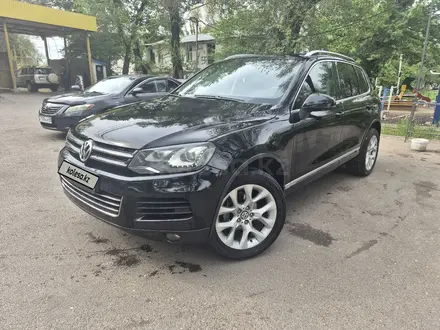 Volkswagen Touareg 2011 года за 11 500 000 тг. в Алматы – фото 13
