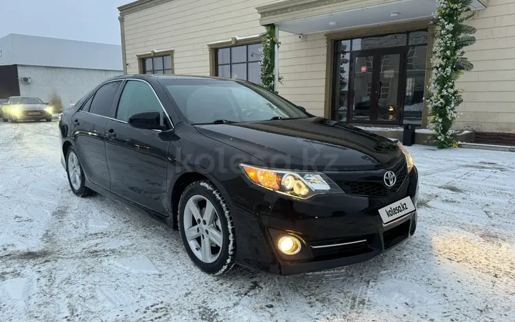 Toyota Camry 2013 годаfor5 150 000 тг. в Атырау