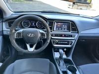 Hyundai Sonata 2018 года за 4 200 000 тг. в Уральск