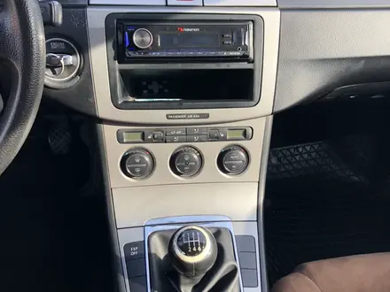 Volkswagen Passat 2007 года за 2 800 000 тг. в Алматы – фото 6