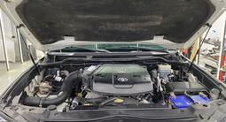 Toyota Land Cruiser 2011 года за 19 600 000 тг. в Актобе – фото 4