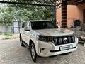 Toyota Land Cruiser Prado 2021 годаfor23 500 000 тг. в Алматы