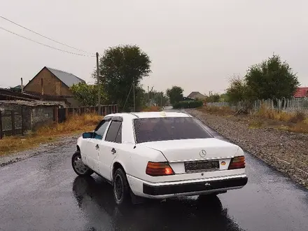 Mercedes-Benz E 230 1989 года за 1 300 000 тг. в Талдыкорган – фото 3