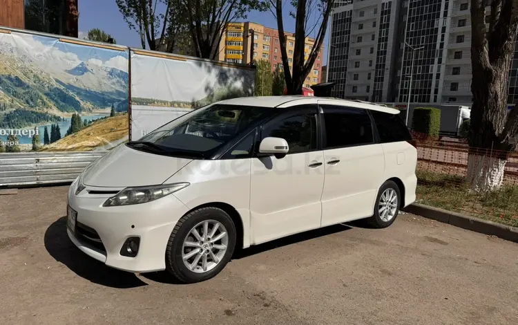 Toyota Estima 2010 года за 7 500 000 тг. в Астана