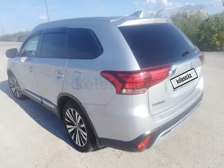 Mitsubishi Outlander 2019 года за 12 300 000 тг. в Петропавловск – фото 8