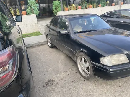 Mercedes-Benz C 280 1994 года за 2 150 000 тг. в Алматы – фото 4