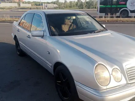 Mercedes-Benz E 230 1996 года за 2 200 000 тг. в Астана – фото 10