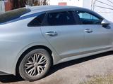 Kia K5 2021 года за 9 200 000 тг. в Караганда – фото 2