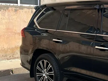 Lexus LX 570 2018 года за 40 000 000 тг. в Алматы – фото 5