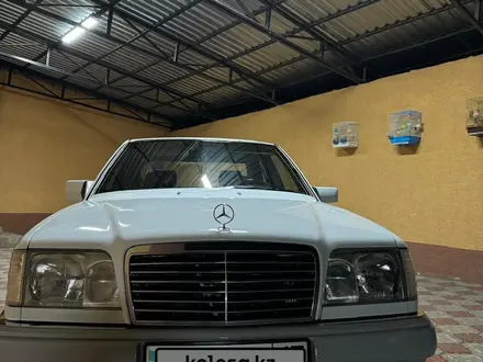 Mercedes-Benz E 280 1993 года за 5 400 000 тг. в Шымкент – фото 4