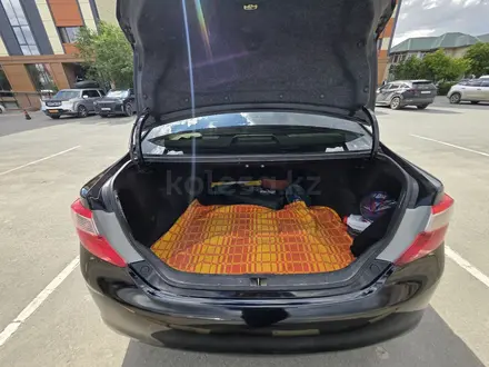 Toyota Camry 2012 года за 7 500 000 тг. в Атырау – фото 13