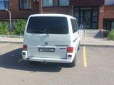 Volkswagen Caravelle 1997 годаүшін6 500 000 тг. в Астана – фото 2