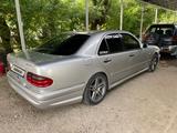 Mercedes-Benz E 230 1996 года за 2 200 000 тг. в Алматы