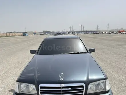 Mercedes-Benz C 200 1999 года за 3 900 000 тг. в Актау