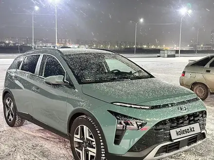 Hyundai Bayon 2023 года за 9 800 000 тг. в Караганда