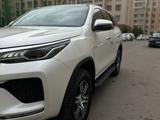 Toyota Fortuner 2022 годаfor22 300 000 тг. в Астана – фото 2