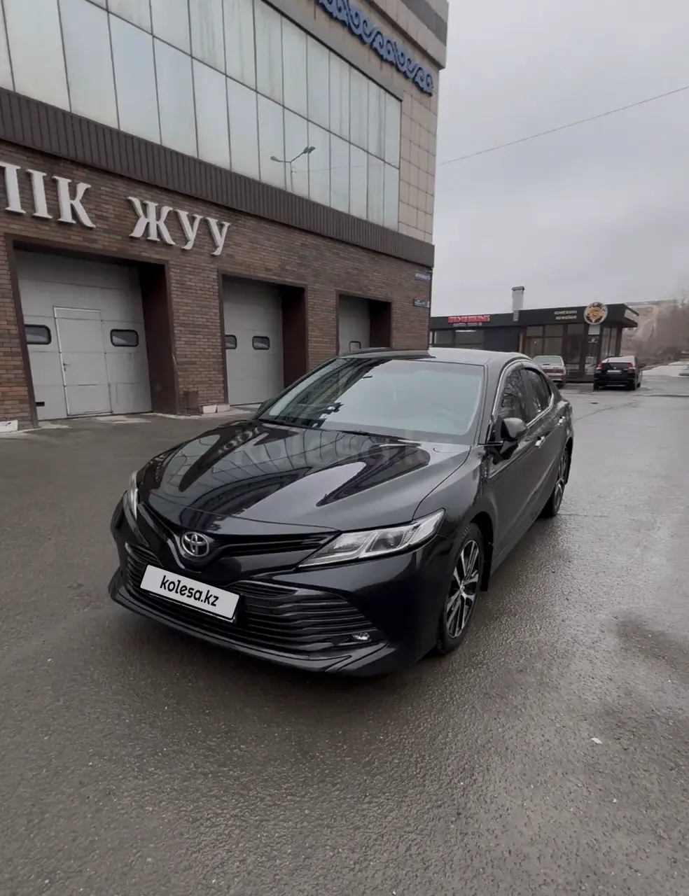 Toyota Camry, 2020
