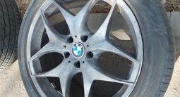 Диски и шины на BMW R20 комплект за 270 000 тг. в Алматы – фото 2