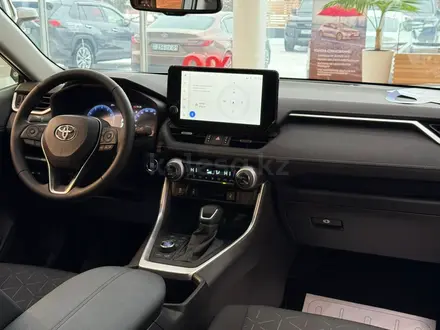 Toyota RAV4 Prestige+ 2025 года за 18 790 000 тг. в Астана – фото 5