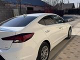 Hyundai Elantra 2020 годаfor10 050 000 тг. в Алматы – фото 5