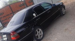 Mercedes-Benz C 220 1995 года за 1 350 000 тг. в Алматы