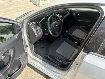 Volkswagen Polo 2014 года за 4 000 000 тг. в Атырау – фото 5