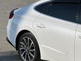 Hyundai Sonata 2020 годаfor13 000 000 тг. в Актау – фото 2