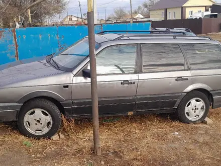 Volkswagen Passat 1993 года за 1 300 000 тг. в Уральск – фото 3