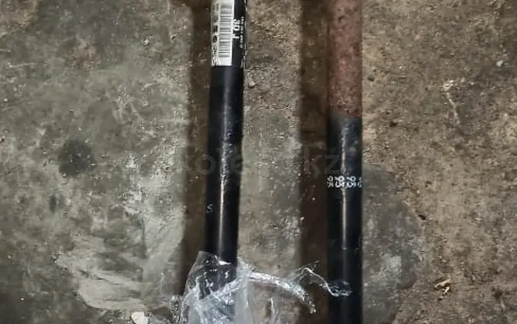 Привода задние передние левый шрус гранаты граната правый Тигуан 2л Турбо за 40 000 тг. в Алматы