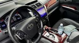 Toyota Camry 2014 годаүшін10 500 000 тг. в Петропавловск – фото 5