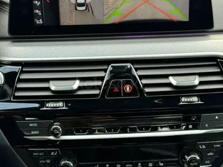 BMW 540 2017 года за 20 000 000 тг. в Алматы – фото 14