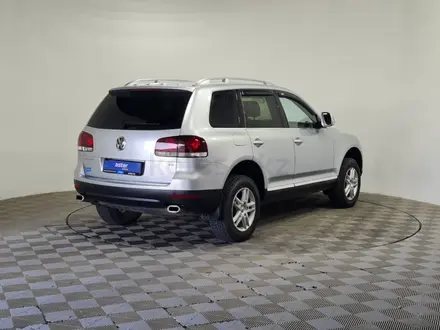 Volkswagen Touareg 2008 года за 6 300 000 тг. в Алматы – фото 5