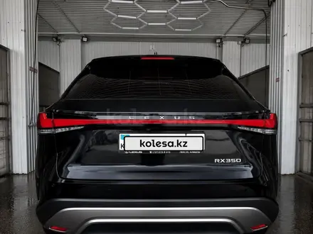 Lexus RX 350 2023 года за 33 900 000 тг. в Актобе – фото 3