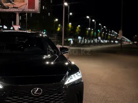 Lexus RX 350 2023 года за 33 900 000 тг. в Актобе – фото 5