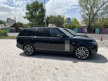 Land Rover Range Rover 2019 года за 55 000 000 тг. в Алматы – фото 25