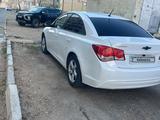 Chevrolet Cruze 2013 годаfor2 900 000 тг. в Актау – фото 4