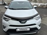 Toyota RAV4 2018 года за 13 300 000 тг. в Усть-Каменогорск – фото 4