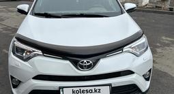 Toyota RAV4 2018 года за 13 000 000 тг. в Усть-Каменогорск – фото 4