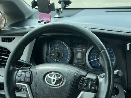 Toyota Sienna 2015 года за 9 500 000 тг. в Актау – фото 13