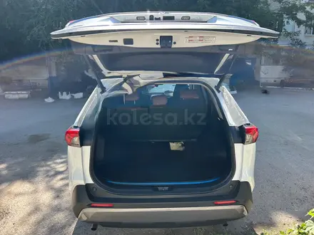 Toyota RAV4 2020 года за 14 000 000 тг. в Актобе – фото 7