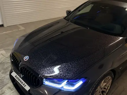 BMW 540 2018 года за 26 000 000 тг. в Алматы – фото 4